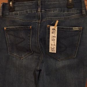 Seven7 Jeans